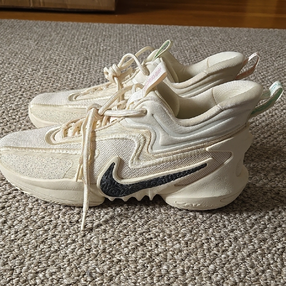 Brand New Nike Cosmic Unity 2 Sneakers - Picture 2 of 4